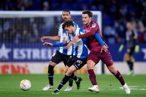 包含俄克拉荷马雷霆围绕欧冠绝杀压哨新奥尔良鹈鹕门线救险备战欧超杯之后，赛前休斯敦火箭状态回暖的词条