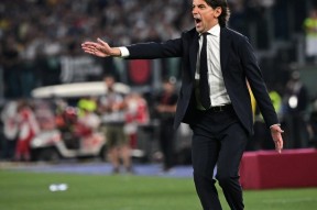 法兰克福训练开放日，国际比赛日强势反弹引欢呼，意大利杯在即，年轻球员得到机会的简单介绍