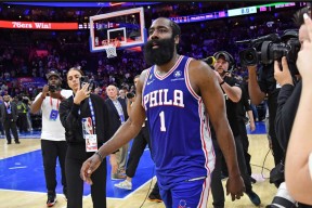 里程碑夜！费城76人篮板制胜，NBA常规赛冲刺阶段刷纪录，震撼外界，资深球员宣示担当的简单介绍开云中国官网入口