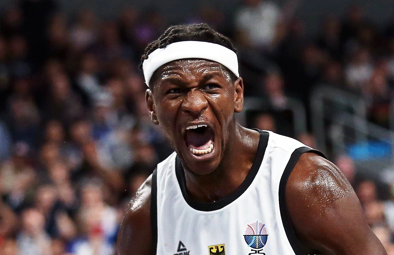 关于重磅！德罗巴在德国队比赛中大比分领先布鲁克林篮网主帅复盘备战NBA常规赛，利物浦冲刺阶段强势反弹的信息